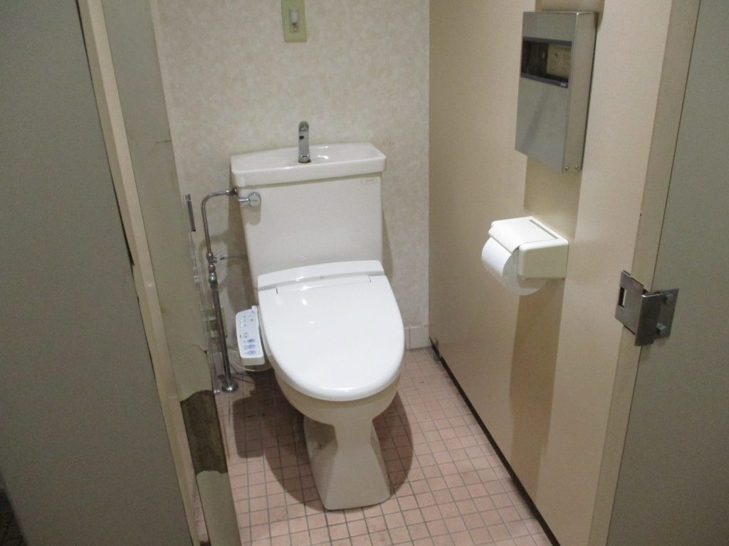 トイレはバリアフリー仕様になっていない。（事前に相談）