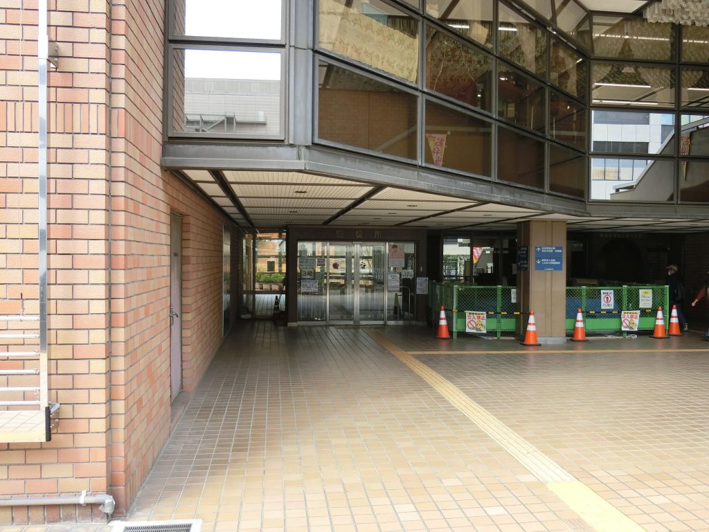 区役所内に入ります。
