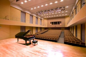 昭和音楽大学ユリホール